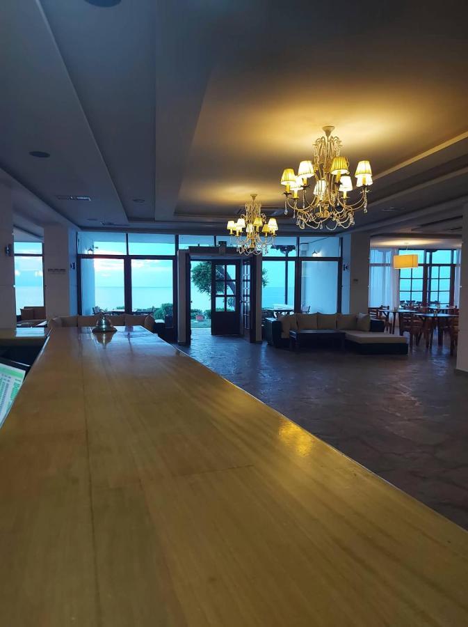 Aeolos Hotel Kamariotissa エクステリア 写真