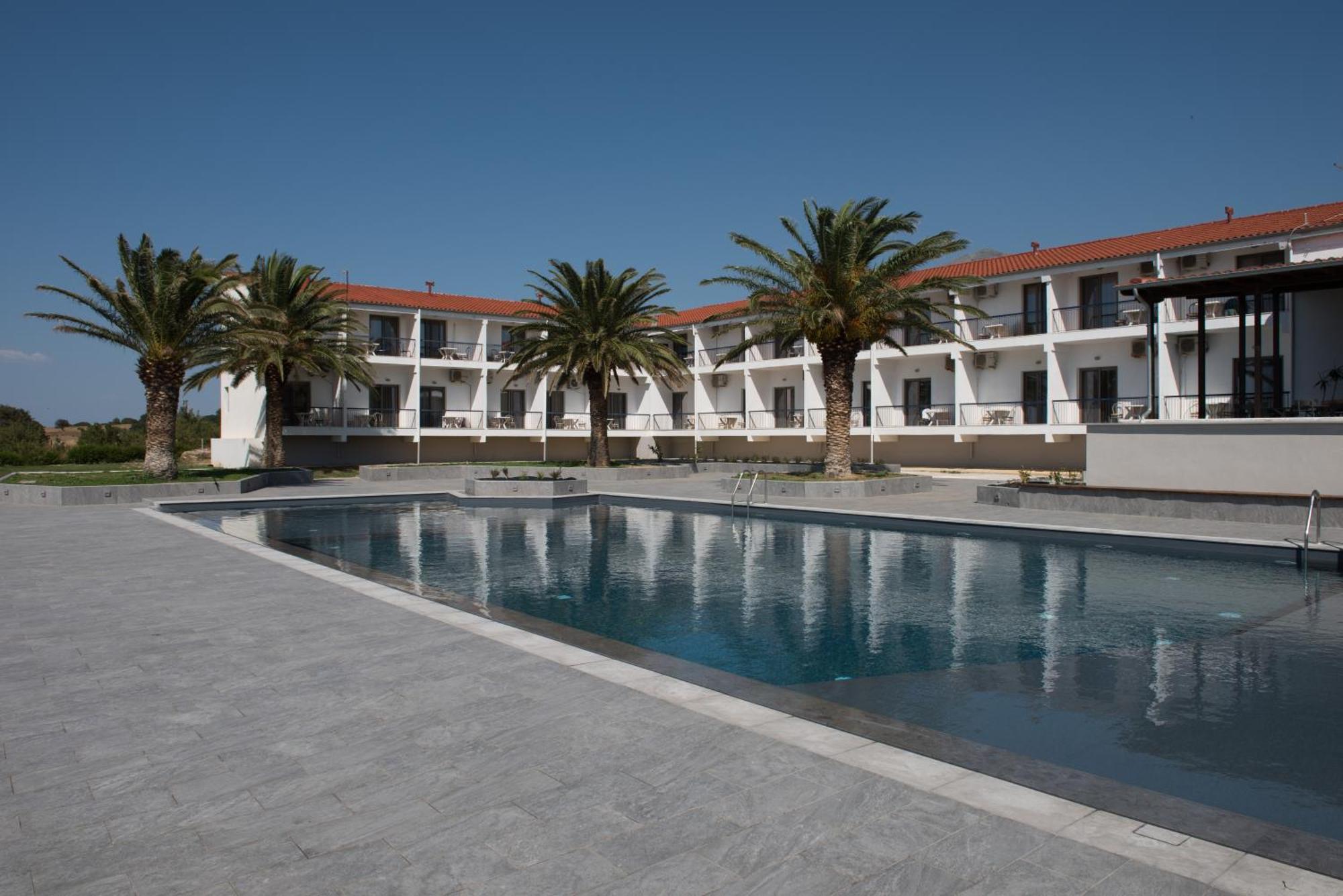 Aeolos Hotel Kamariotissa エクステリア 写真