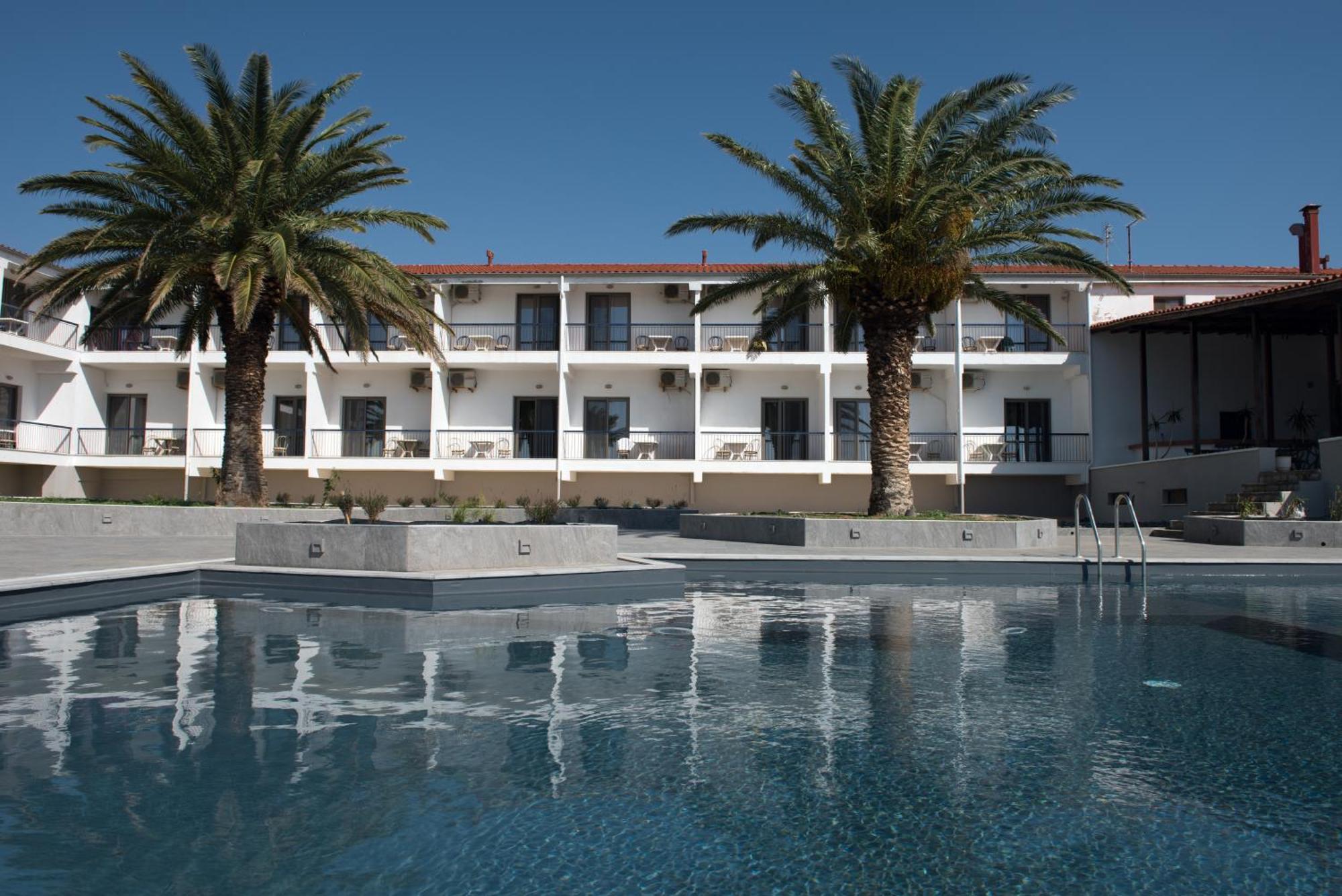 Aeolos Hotel Kamariotissa エクステリア 写真